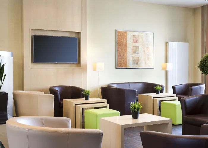 Отель Express Frankfurt Messe By Ihg 3*