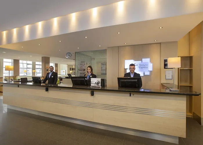 Отель Express Frankfurt Messe By Ihg 3*