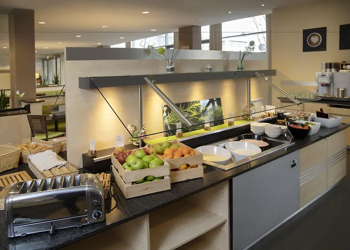 Express Frankfurt Messe By Ihg Отель 3*