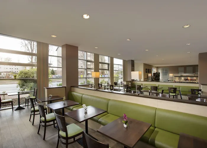 Express Frankfurt Messe By Ihg Отель