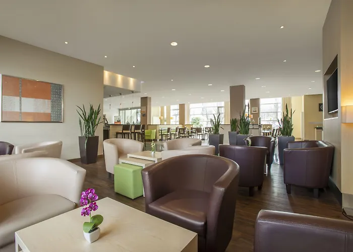 Отель Express Frankfurt Messe By Ihg 3*