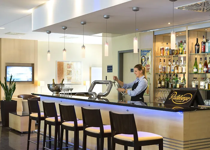 Express Frankfurt Messe By Ihg Hotel 3*