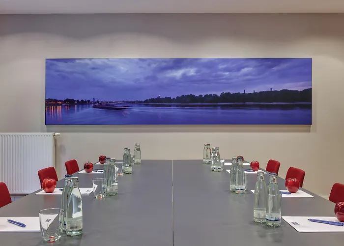 Express Frankfurt Messe By Ihg 3*
