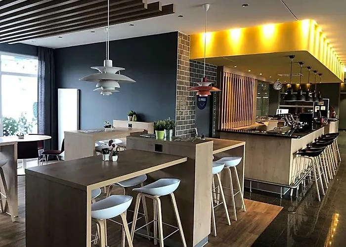 Hotel Express Frankfurt Messe By Ihg